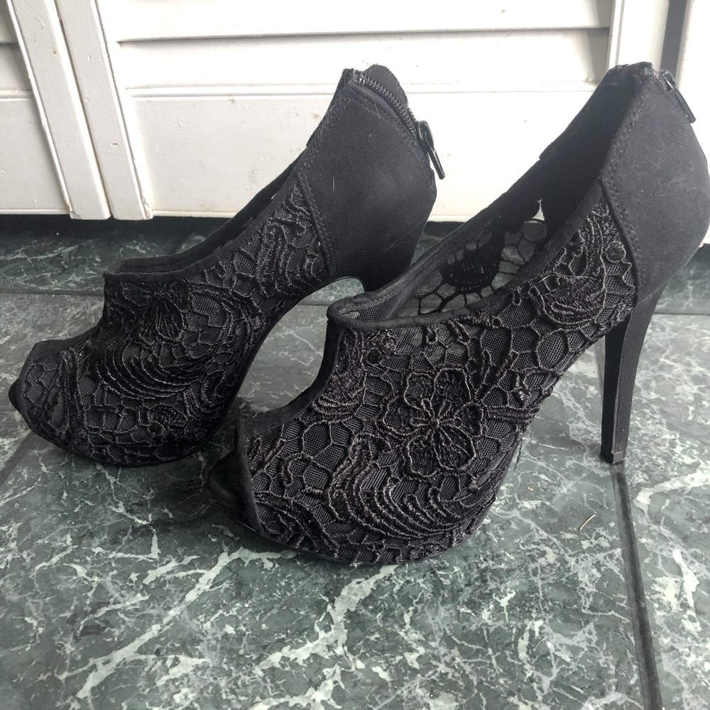 Black Lace Heels